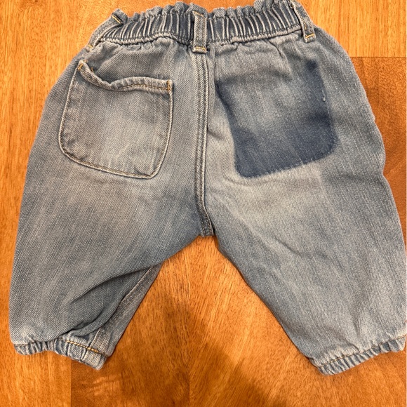 GAP 3-6months Bubble Jeans w/ Embroidery - Picture 2 of 3